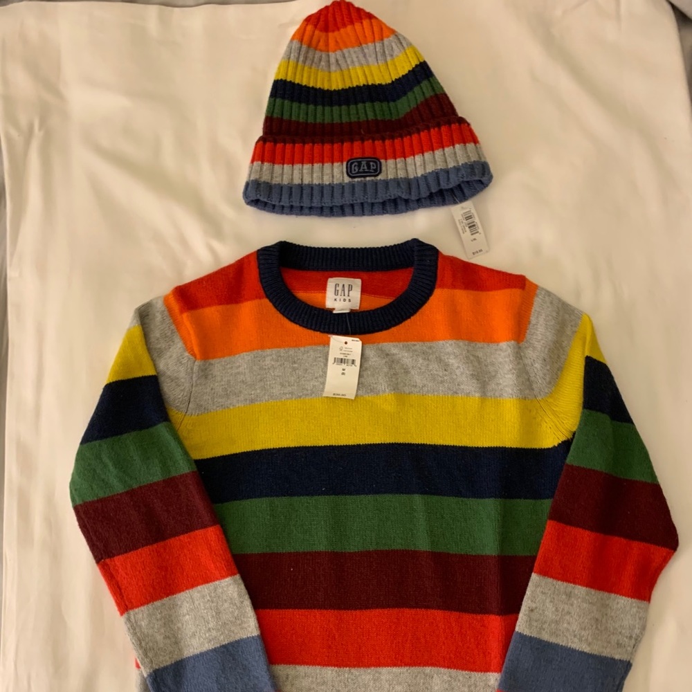 Matching beanie & sweater, NWT!